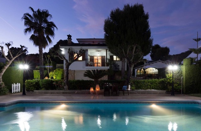 Villa Romaní - Spectacular villa with large outdoor space
