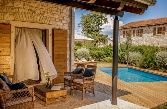 Villa Rosulja - One Bedroom Resort, Sleeps 2