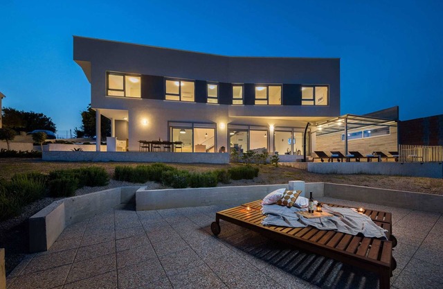 Villa Royal Blue with Heated Pool