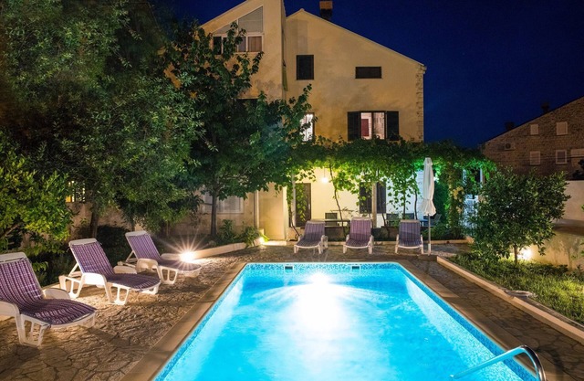 Villa Roza - One-Bedroom Apartment