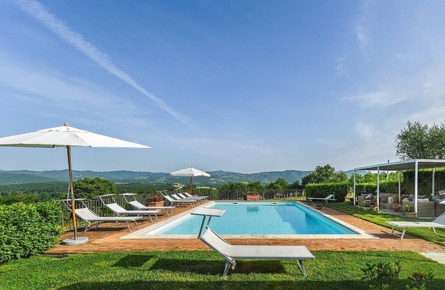 Villa Saffo: A charming three-story villa surrounded by meadows and by green hills, with Free WI-FI.