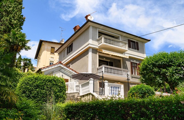 Villa Salona