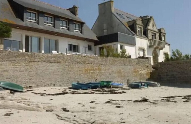 Villa Seaside - Direct Access to the Beach