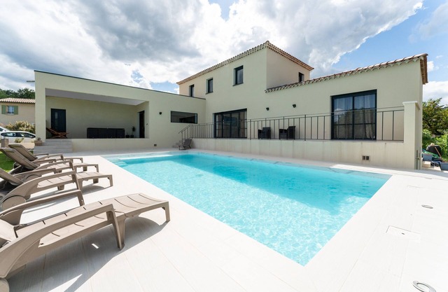 Villa 'Spacieuse Et Accueillante' with Pool, Terrace & Wi-Fi