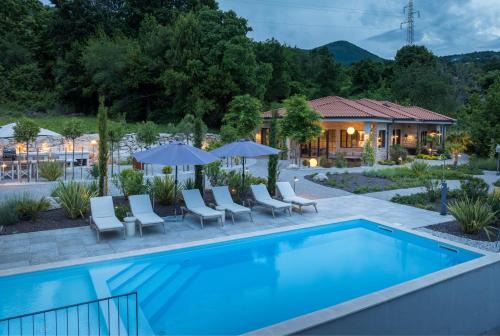 Villa St Hedonist by Villsy