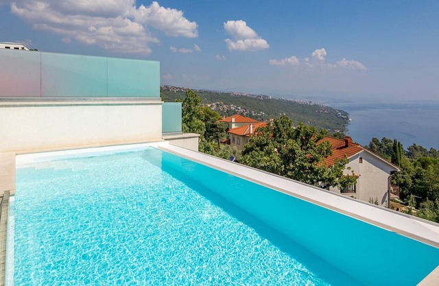 Villa Subin with Swimming Pool