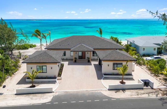 Villa Summerwinds, New Listing Discount & 10% off Butler Services available!