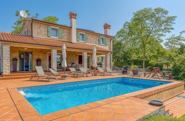 Villa Terracotta in Nedescina