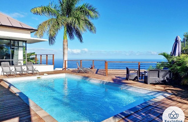 Villa Thénor - Maison de 220 m2 avec piscine - Saint-Leu