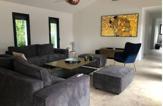 Villa Tixaya 5*, a cosy cocoon to recharge your batteries by the lake and ocean