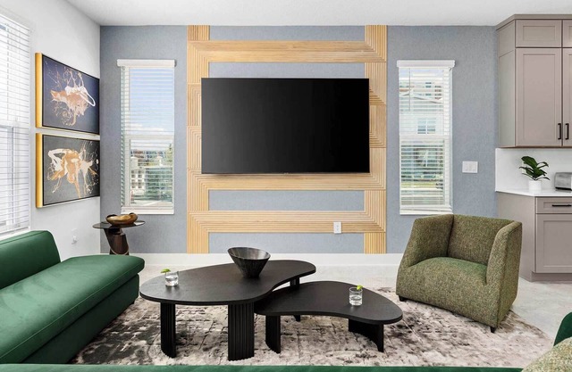 Villa Tropicale | Prime getaway w/cozy BRs, lux LR/DR & PVT pool - near airport