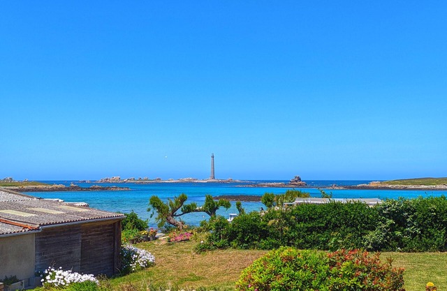 Villa Ty Mone - Sea view and beach 100m away