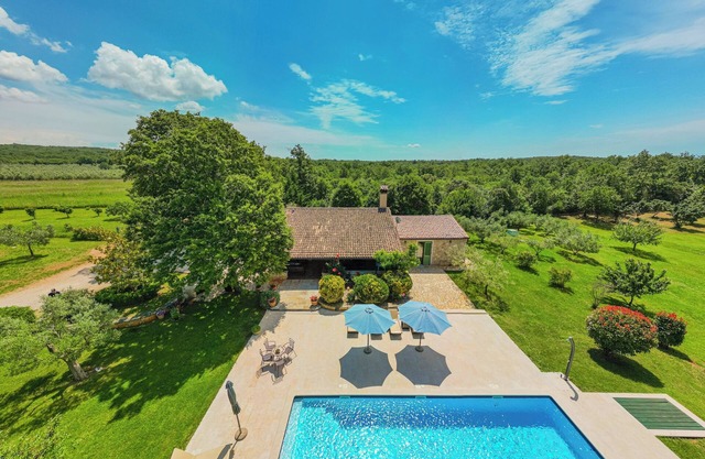 Villa Valade in Bale - Haus für 6 Personen