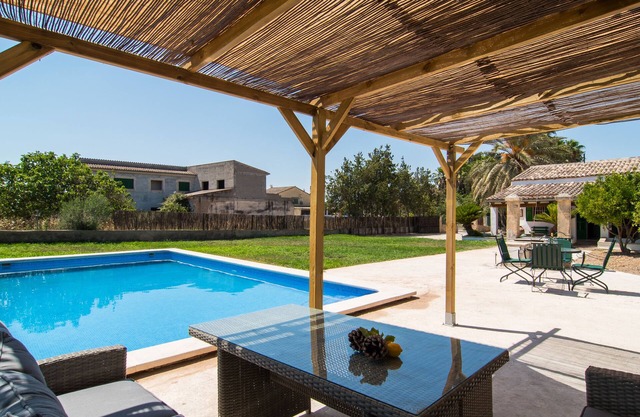 VILLA VALLS Rustic Villa