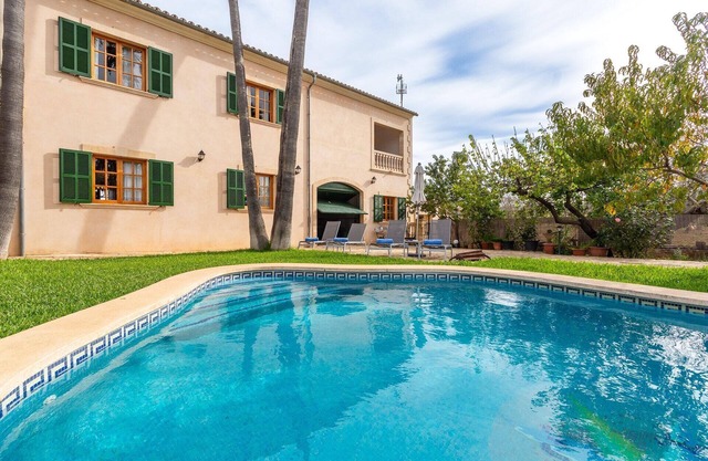 Villa "Vernissa" with Mountain View, Private Pool & Wi-Fi