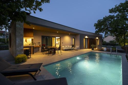 Villa Veros for 5 people near Labin - Rabac with private pool & kids playground