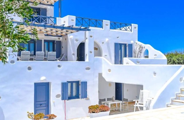 Villa 'Virginia' with Sea View, Wi-Fi and Air Conditioning