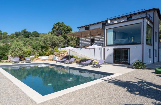 Villa Vittoria 8 by Massimo Villas