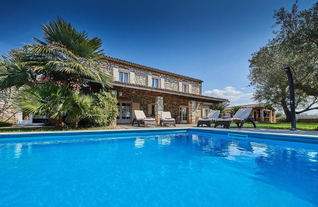 Villa with a private pool and a spacious garden