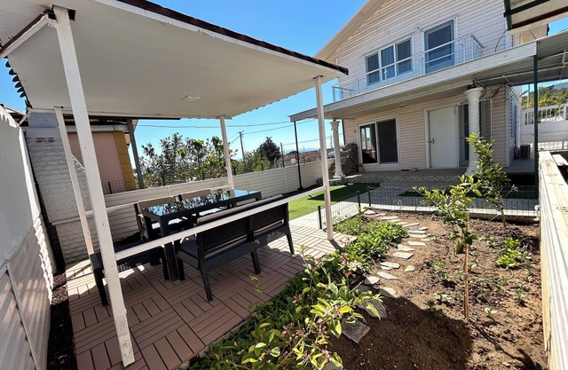 Villa with Garden 5 min to Airport , 10 min to Optimum