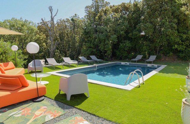 Villa with heated pool between OLETTA and ST FLORENT