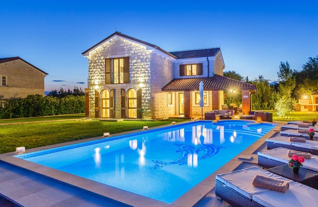 Villa with heated pool, whirlpool, indoor pool - TRAVELER Reiseburo Krk - ID 2132