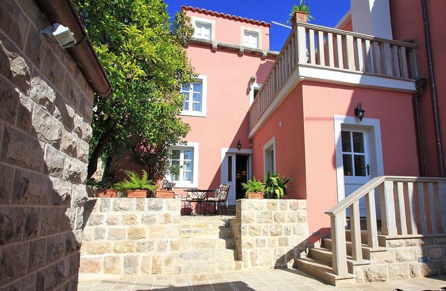 Villa with Its Privileged Position In The Historical Center Of Cavtat.