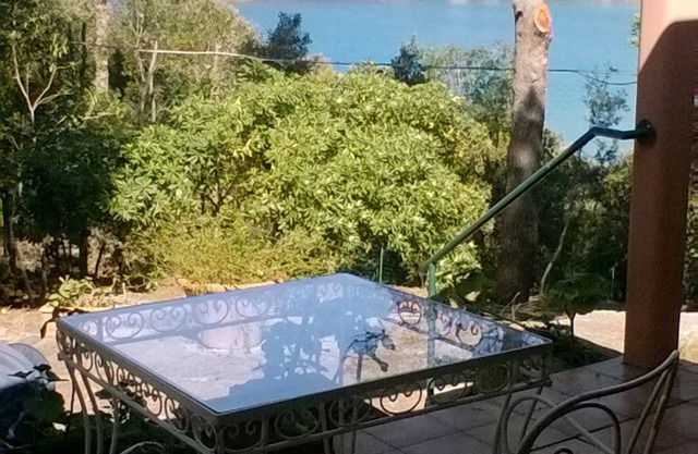 Villa with large garden and sea view