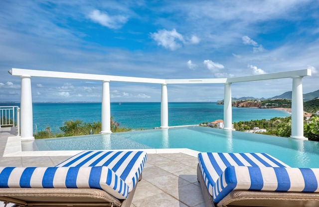 Villa with ocean views, pool, concierge, housekeeping, airport pickup
