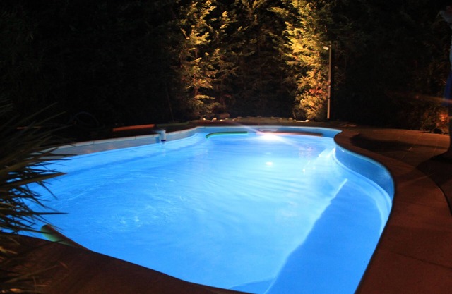 Villa with pool between sea and mountains