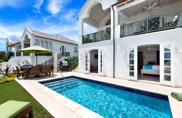Villa with Pool & Golf Views - Coral Blu (2 bed)