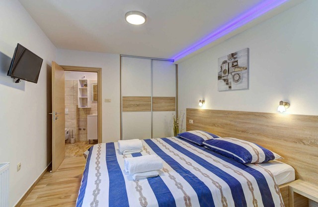 Villa with pool and air conditioning