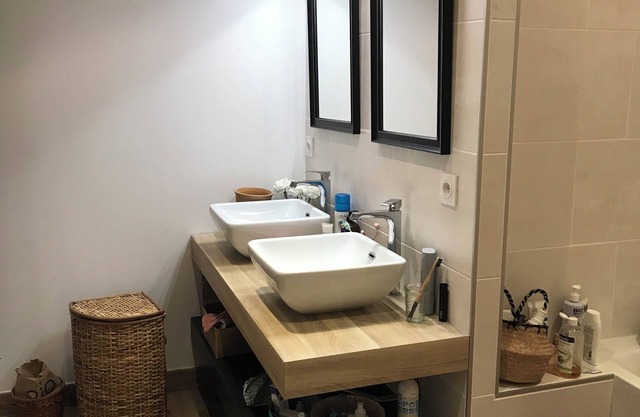 VILLA WITH POOL NEAR MONTPELLIER