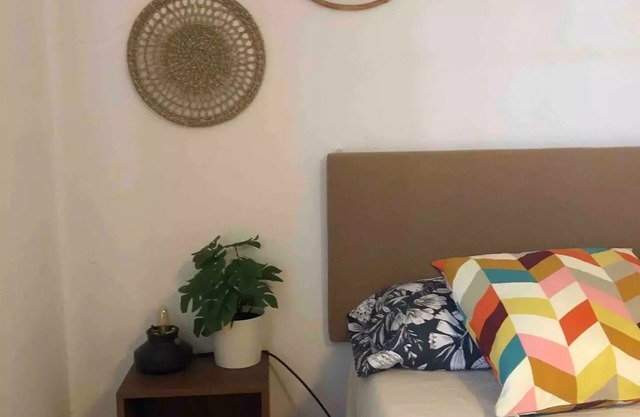 Villa with swimming pool surrounded by olive trees, with fireplace and air conditioning