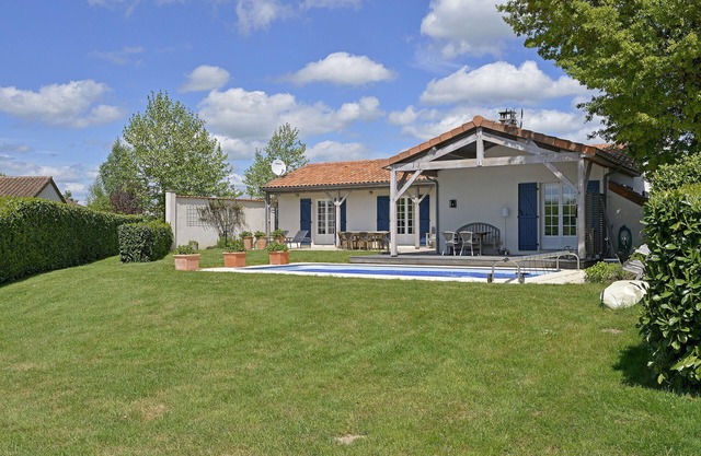 Villa with Wi-Fi, in natural surroundings