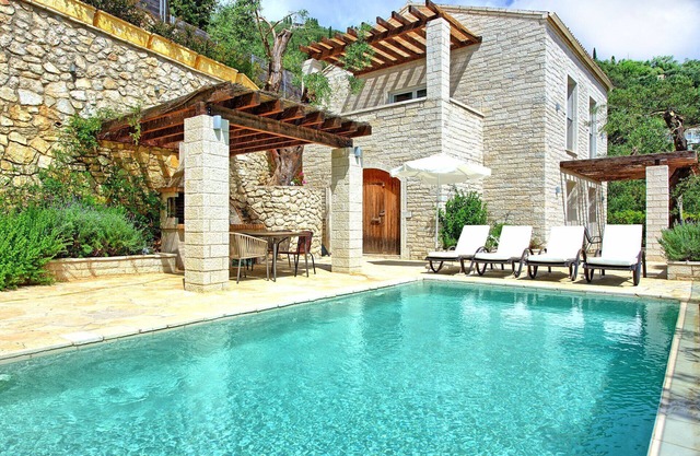 Villa Yaisemi - Vacation villa with private pool on Corfu, Greece