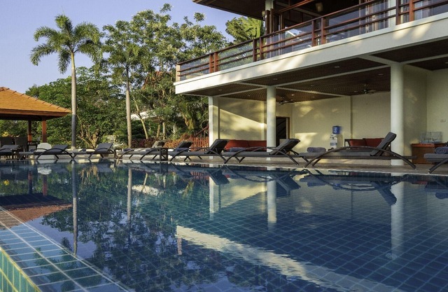 Villa Yoosook Patong Beach Phuket 7 bedrooms private pool sea view sauna