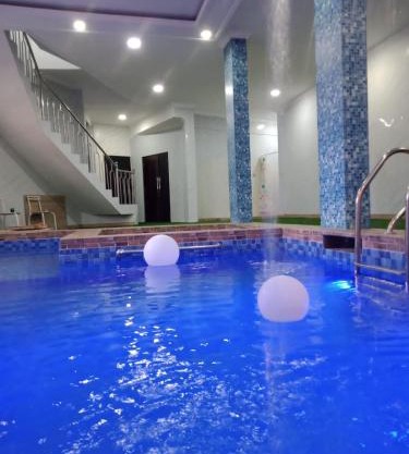 villa zmurda