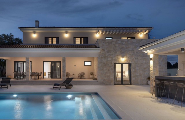 Villa Zrinchi ZadarVillas