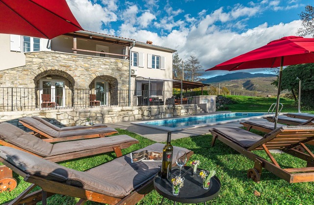 Village stone Villa Ana Boljun