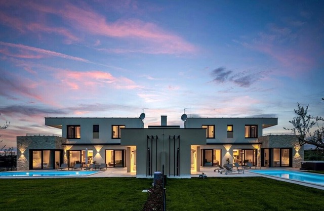 VILLAS PRIMA FOR LARGE GROUPS