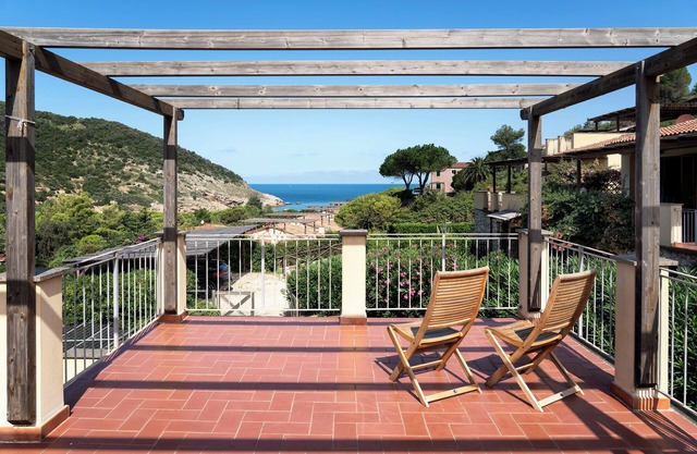 Villetta 100mt from the sea in the heart of nature Elba, garden, 2 terraces