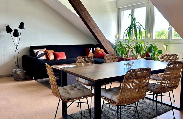 Vintage Loft 155 m² 4 bedrooms Parking, Netflix, Ultra-fast fiber Wifi