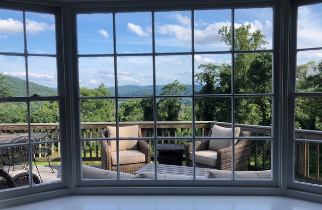Virginia Wine Country Retreat 60 mi. from DC