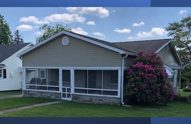 Visit our charming cottage this Spring. Enjoy the blooming flowers and scenery.