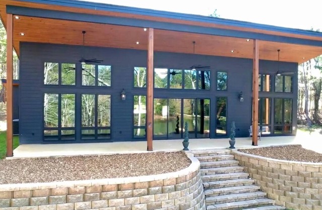 Visit this retreat where luxury meets timeless natural beauty!