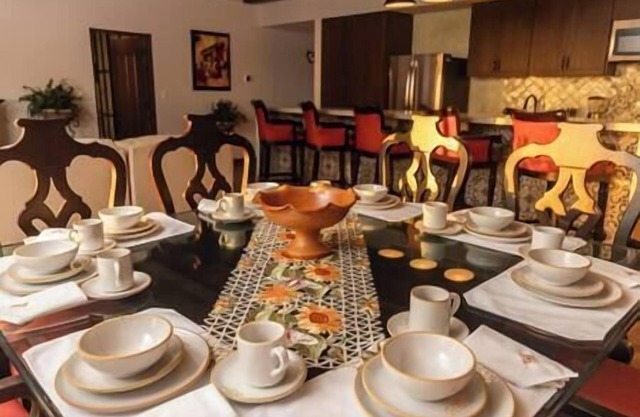 VISTA ENCANTADA RESIDENCES-2BDR-BUTTLER-CONCIERGE!