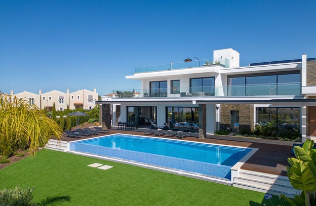 Vivenda Boa Vida - Luxury villa, heated infinity pool, jacuzzi, 8 pax