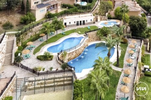 ViVi Homes - Valery Pool, Terrace & Padel