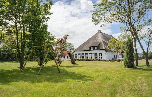 W- 6 Hoeve Holland